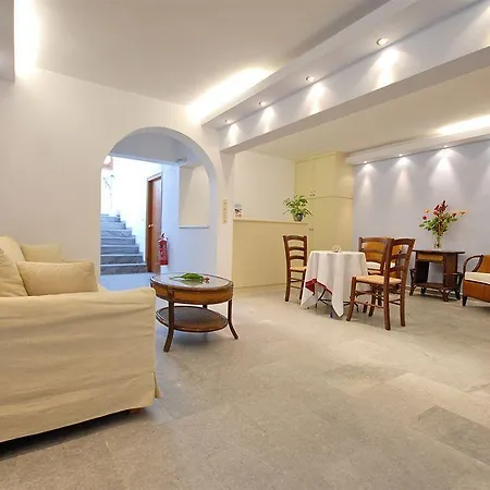 Princess Mare Hotel apartamentowy Naxos City